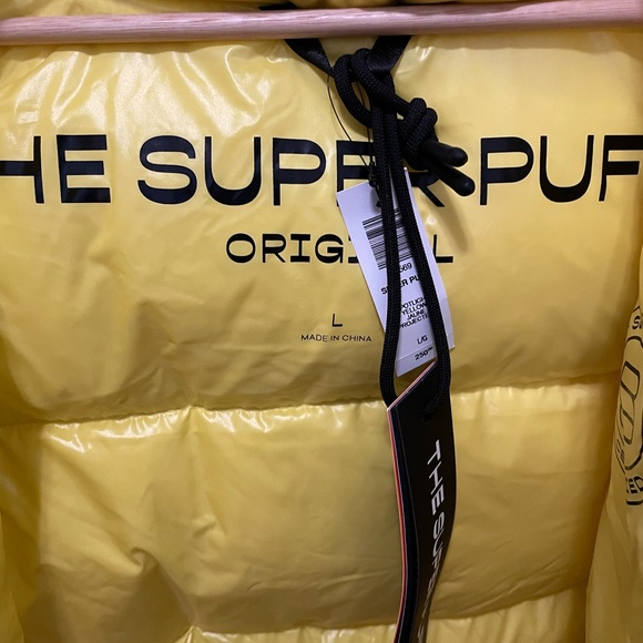 (NEW) Aritzia The Super Puff Original Size L - Picture 4 of 4